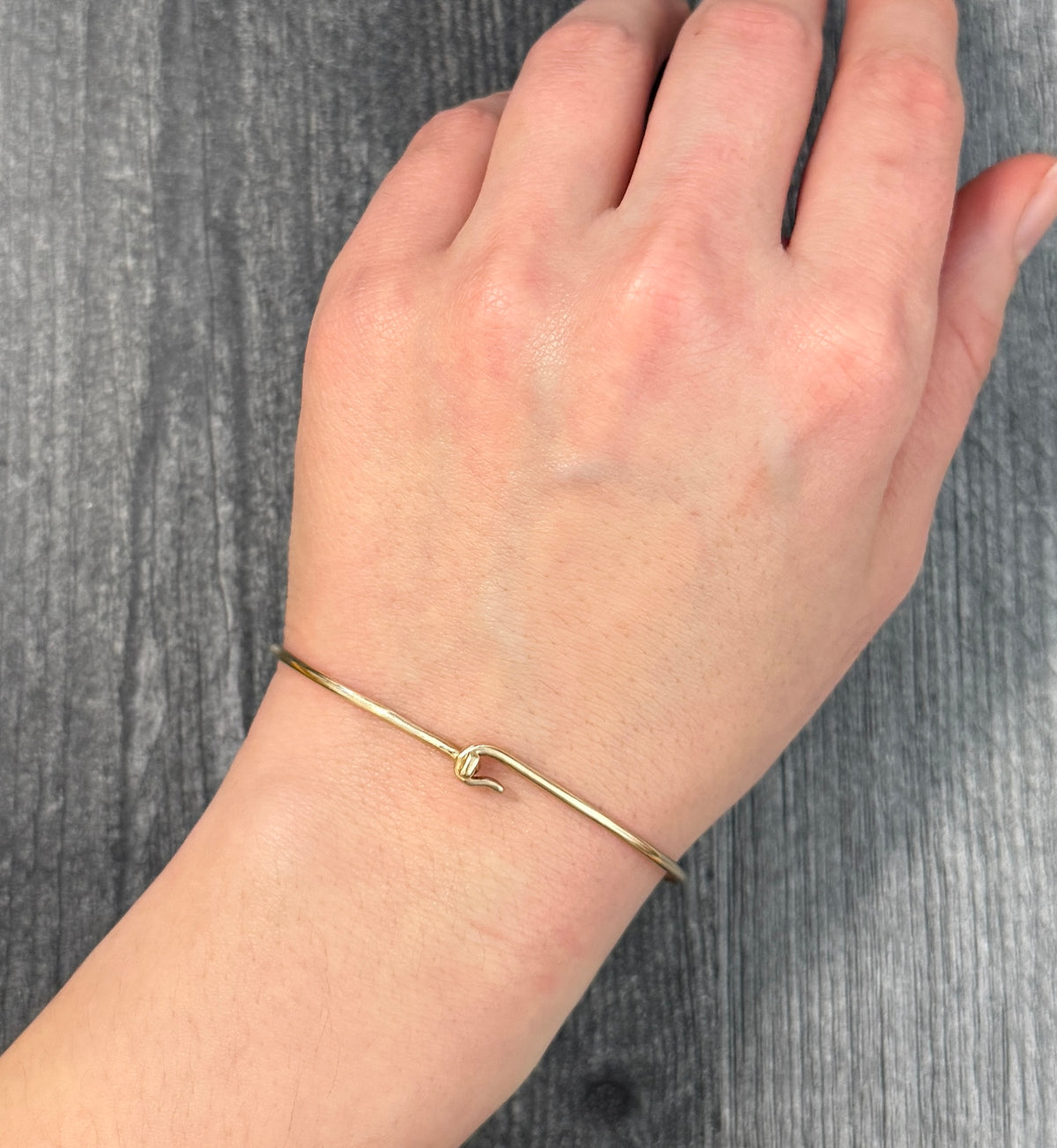 Vintage 14K Gold Hook and Wire Bangle Bracelet