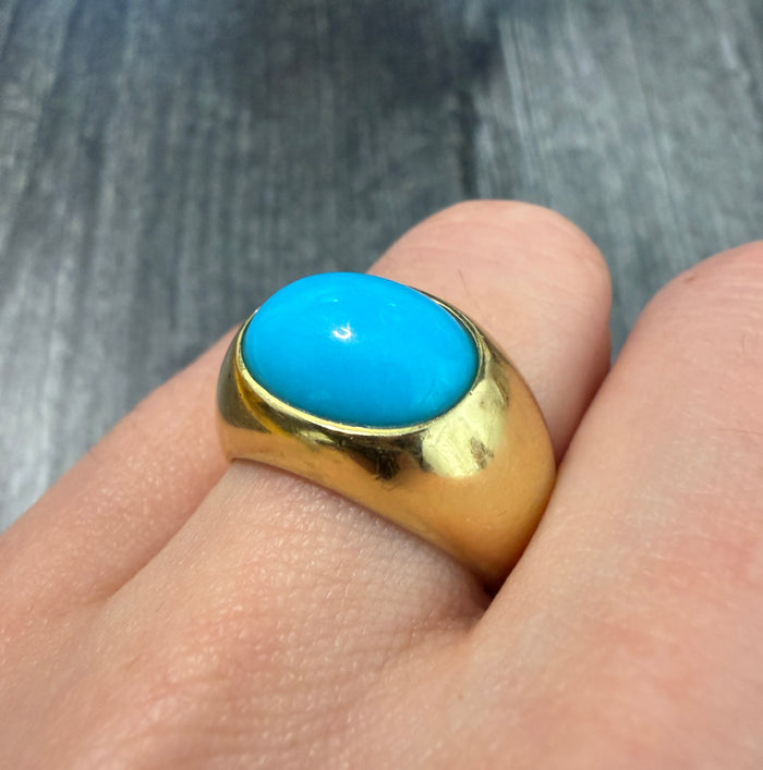 Vintage Turquoise and 18K Gold Flush Set Ring