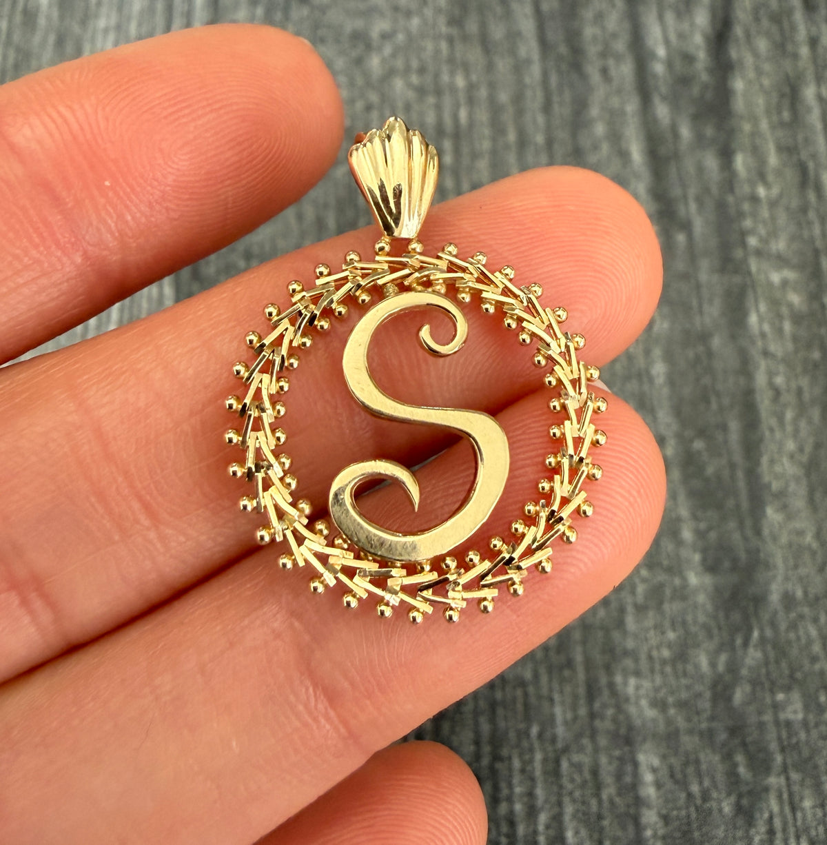 Vintage 14K Gold Initial "S" Charm with Chain Link Border (S)