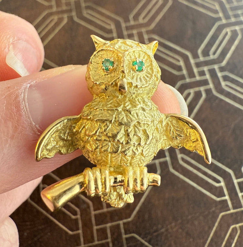 Vintage 18K Gold and Emerald Owl Pin