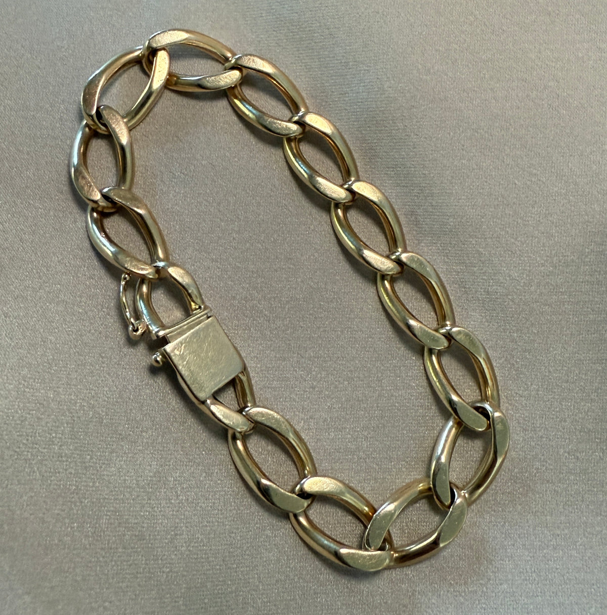 Vintage 14K Gold Oval Link Bracelet, 7.8" Long