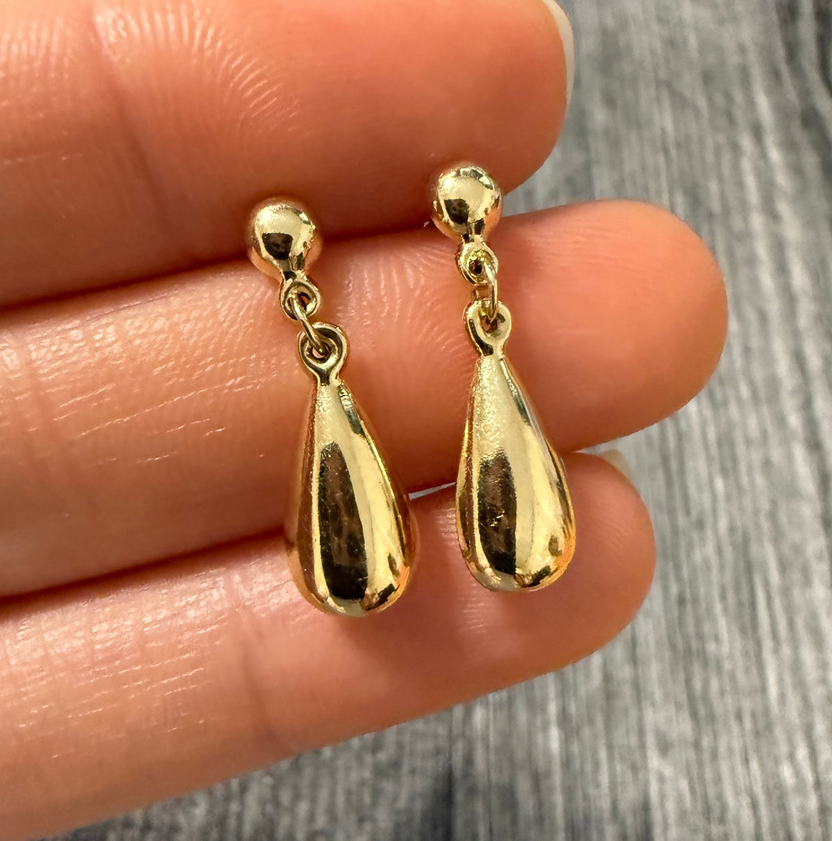 14K Gold Tear Drop Dangle Earrings (S)