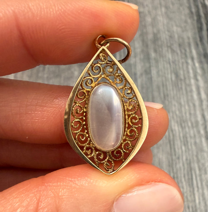 Vintage Moonstone Filigree Charm in 9K Gold (S)