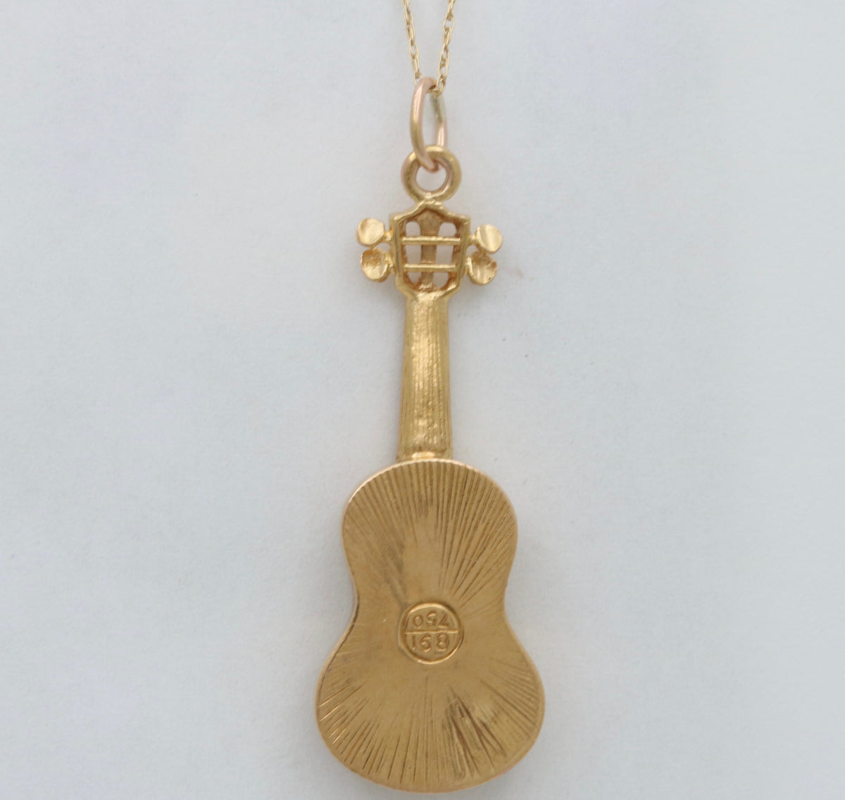 Vintage 18K Gold Guitar Charm