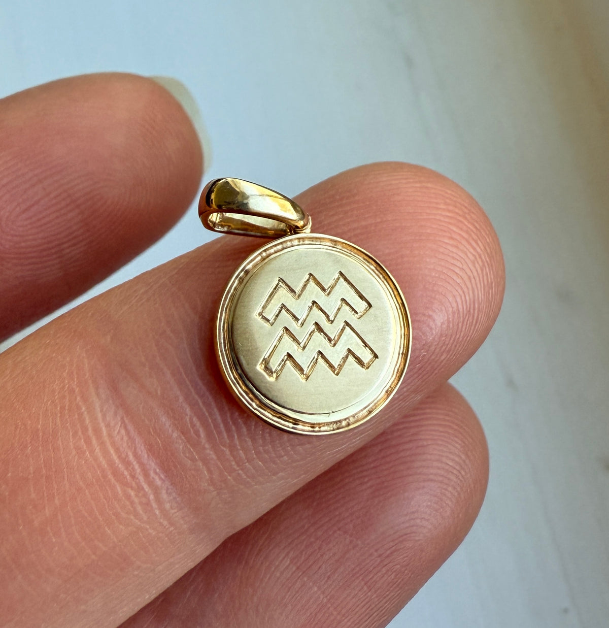 Zodiac 14K Gold Aquarius Charm