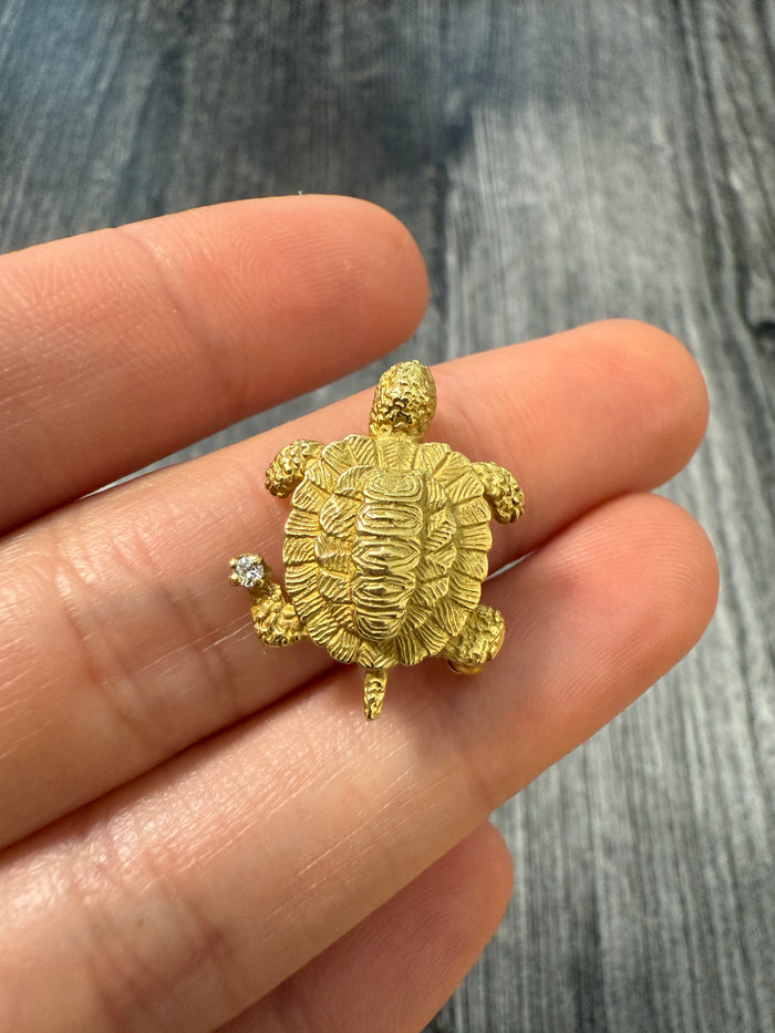 Vintage 18K Gold and Diamond Turtle Pin