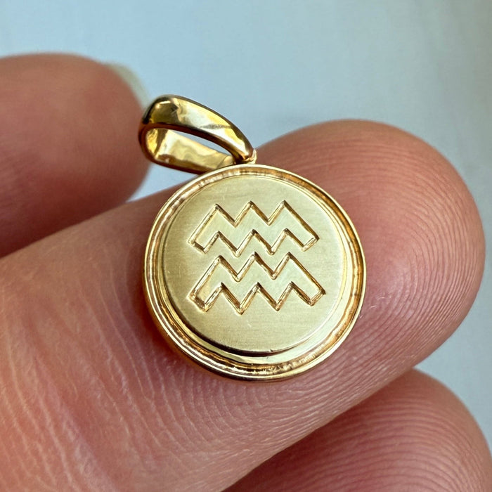 Zodiac 14K Gold Aquarius Charm