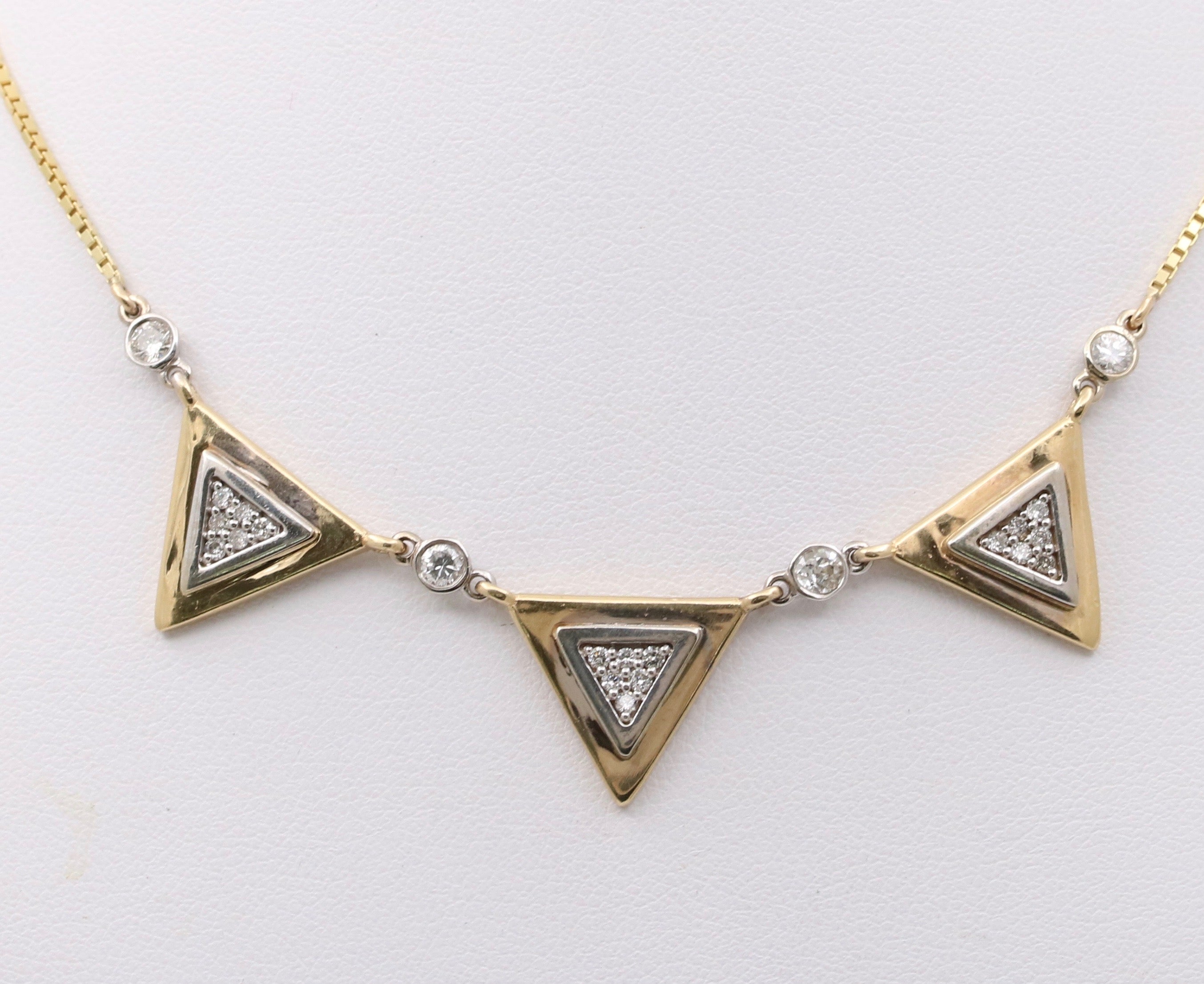 ARROW SHORT NECKLACE - GOLD NECKLACES ONLINE | VICTORIA BEKERMAN – Victoria  Bekerman Studio