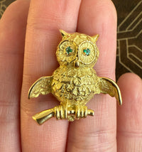 Vintage 18K Gold and Emerald Owl Pin