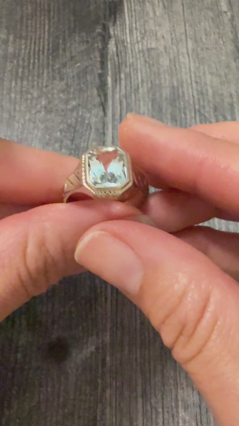 Art Deco Aquamarine and 14K White Gold Ring