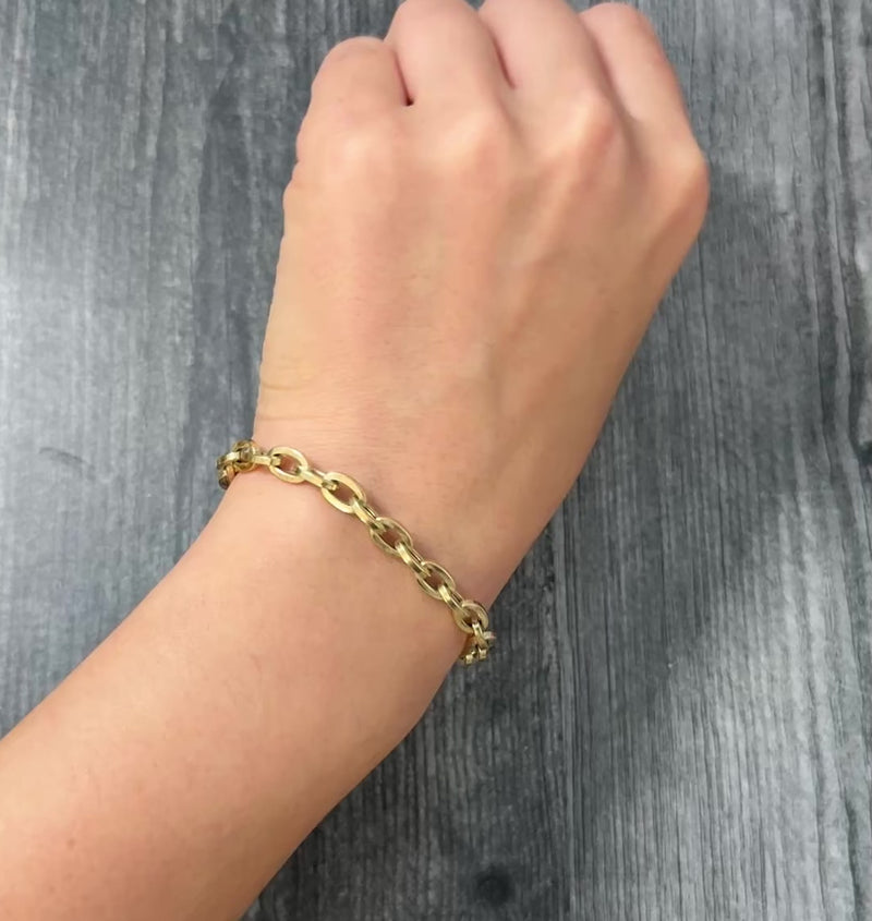 Vintage 14K Gold Straight Edge Oval Link Bracelet (M)