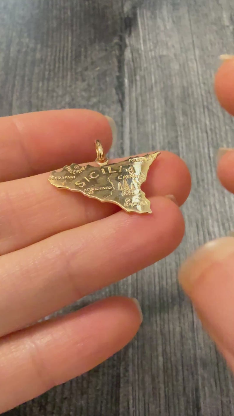Vintage 18K Gold "SICILIA" Sicily Italy Charm