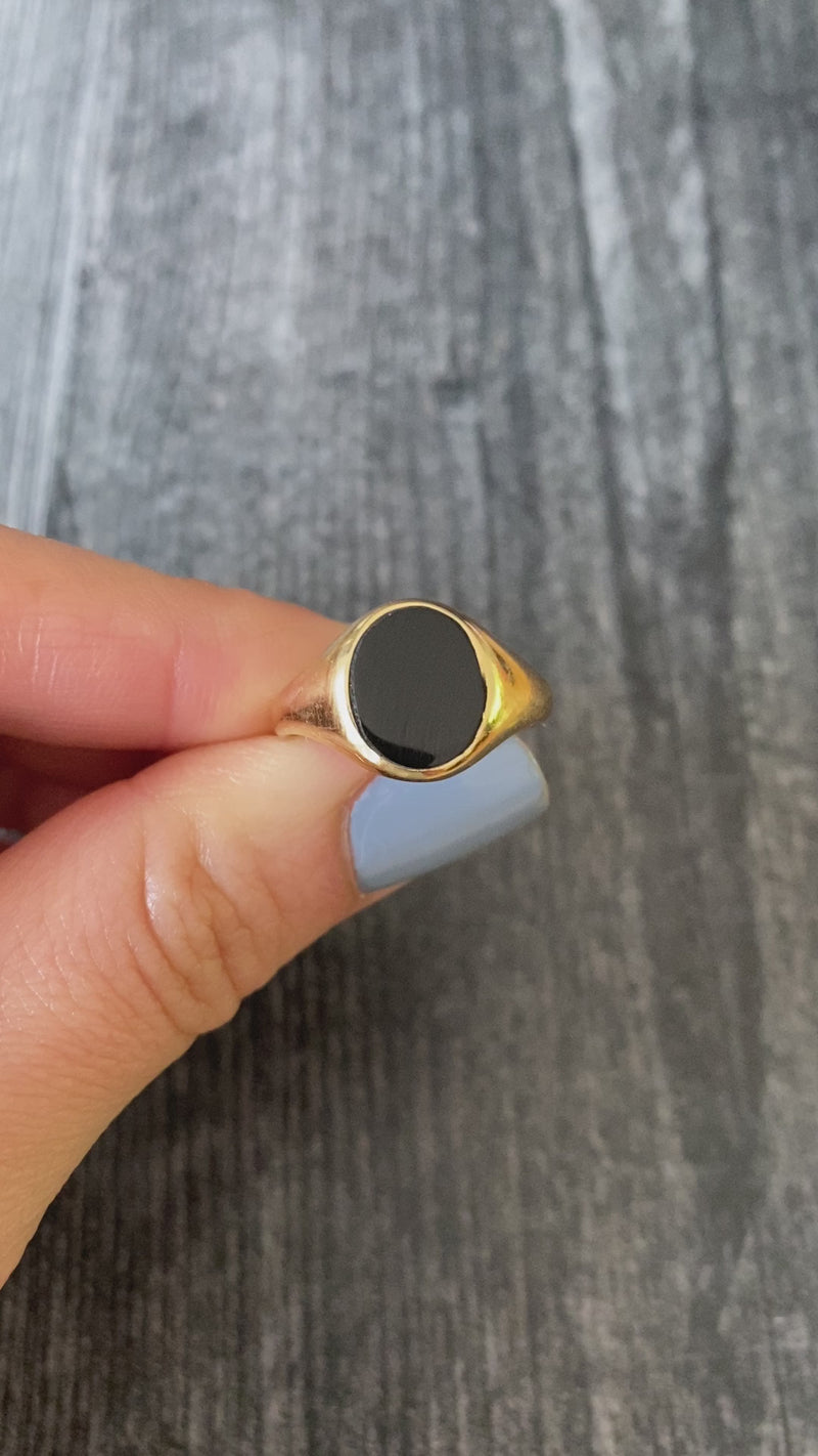 Vintage Tiffany & Co Onyx and 18K Gold Signet Ring
