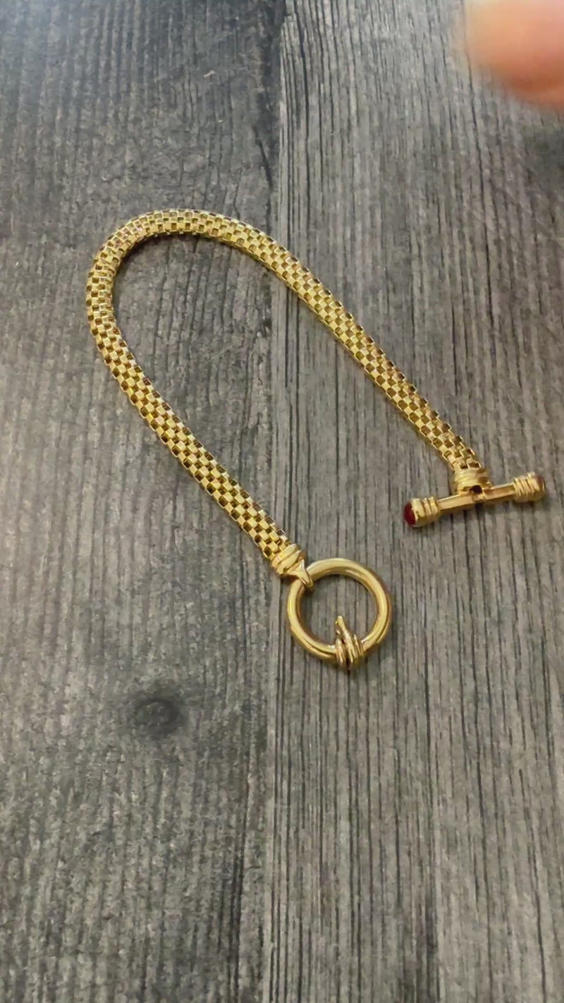 Oversized Toggle Style 14K Gold Checkerboard Mesh Bracelet