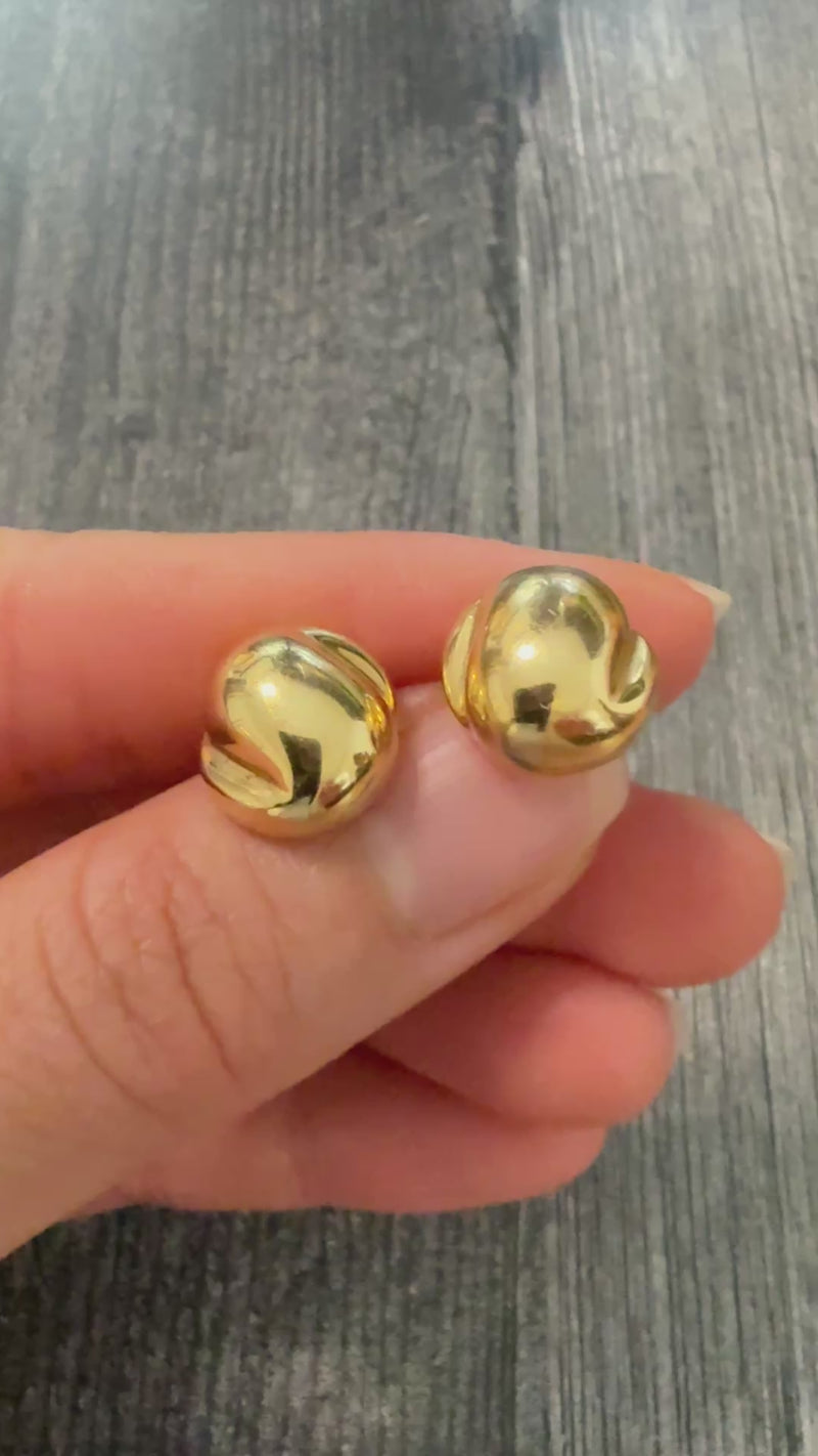 Tiffany & Co Elsa Peretti Button Studs in 18K Gold (Y)