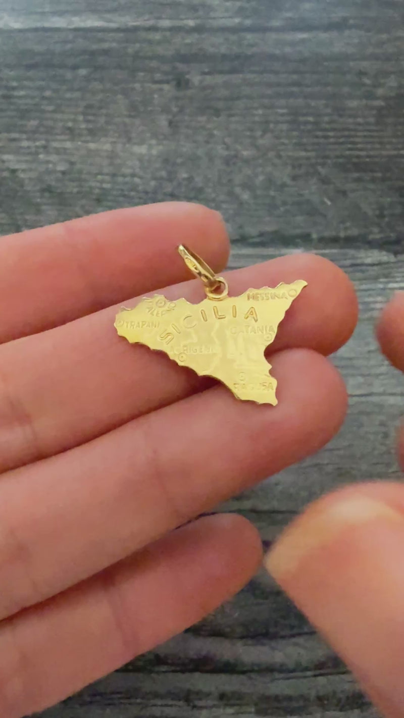 Vintage 18K Gold SICILIA Sicily Charm