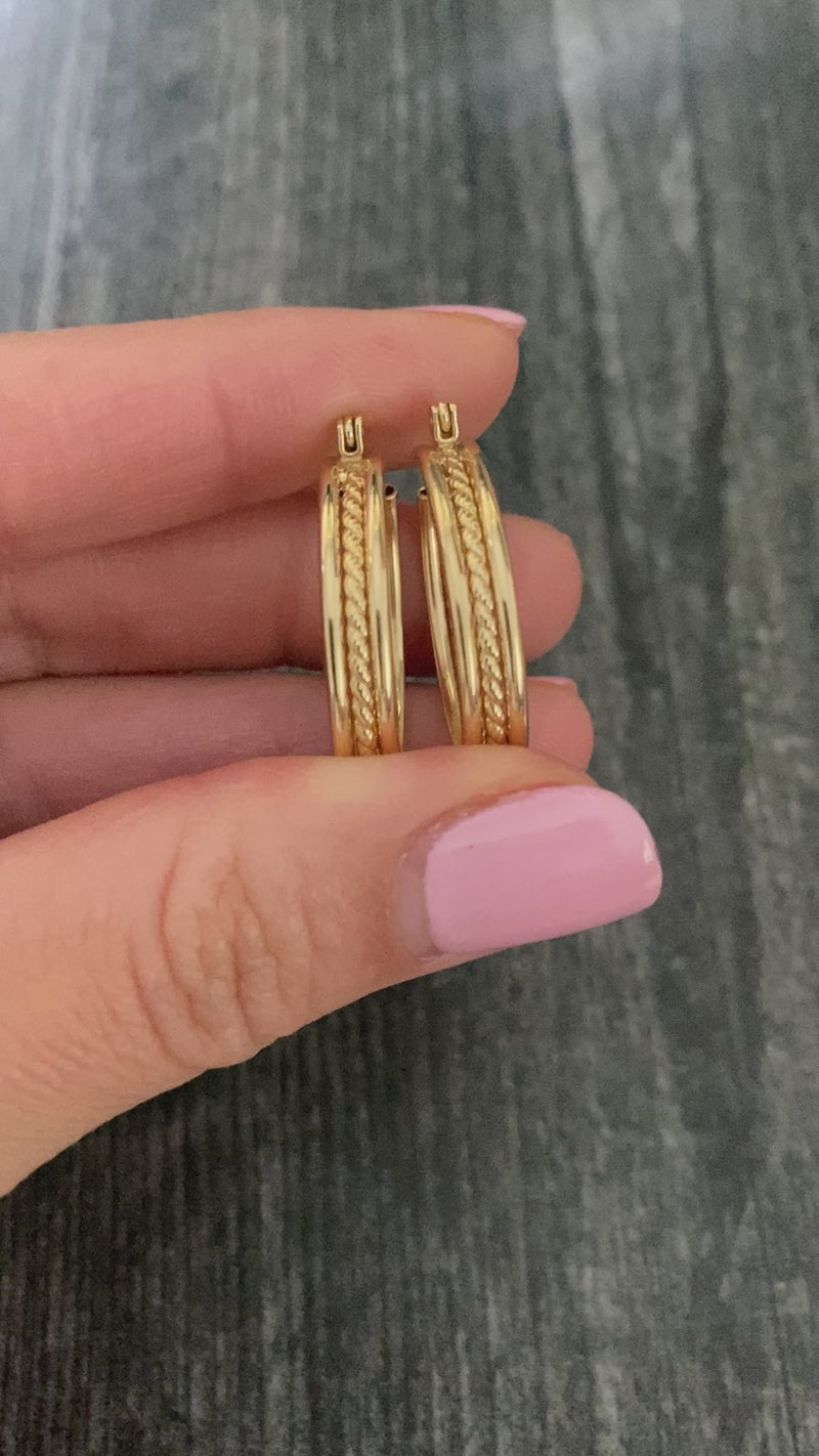 Vintage 14K Gold Twist Oval Hoop Earrings