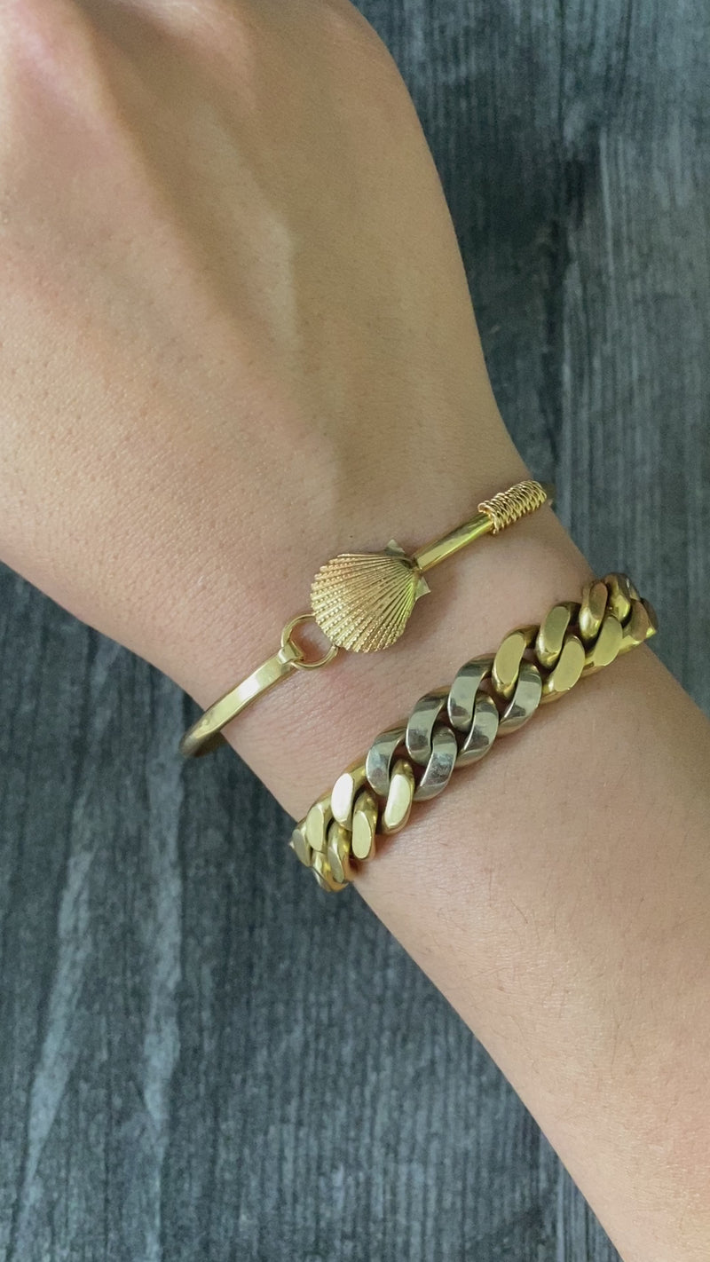 Vintage 14K Gold Shell Bangle Bracelet, 7.25”