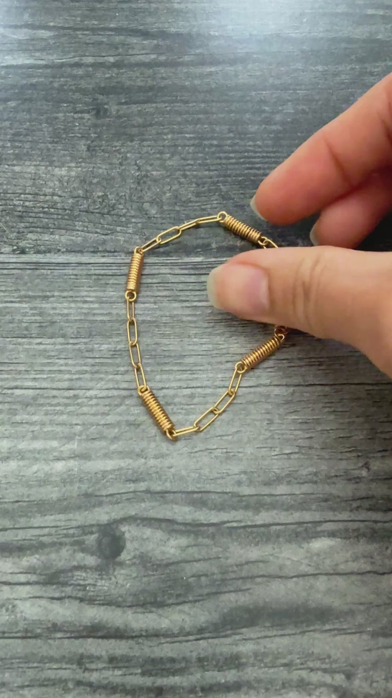 Vintage Coiled and 18K Gold Paperclip Style Bracelet, 7" Long