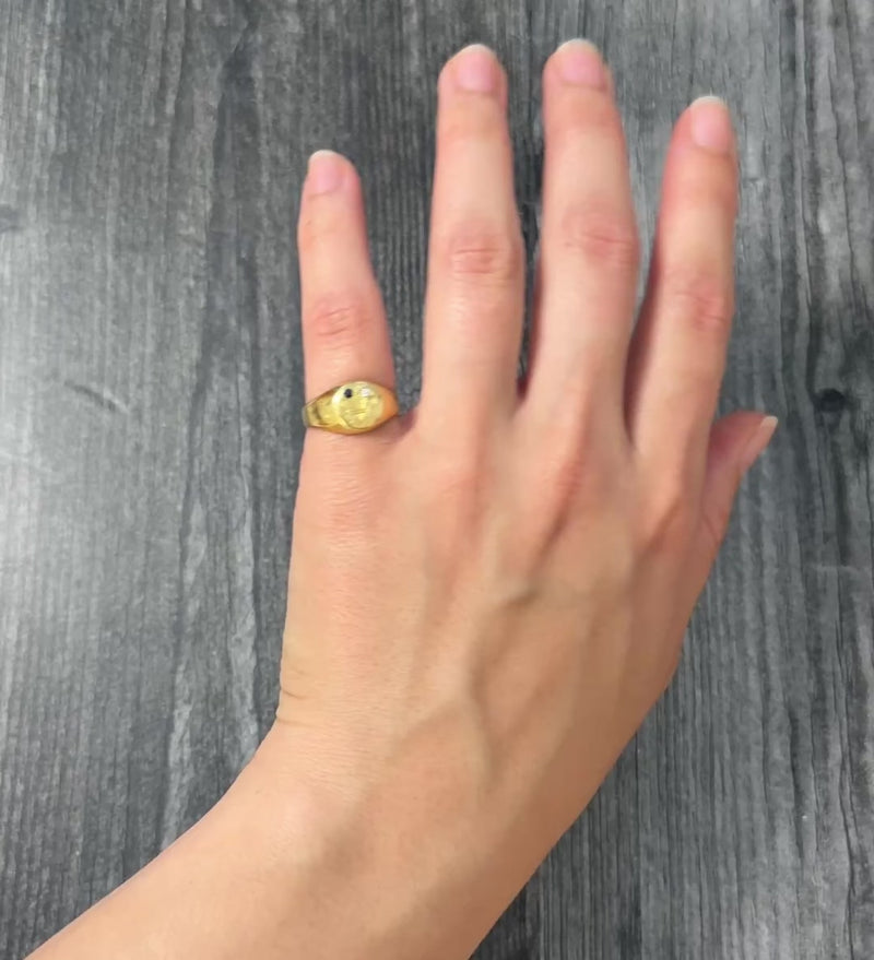 Vintage Fleur de Lis 18K Gold Signet Ring with Diamond & Sapphire