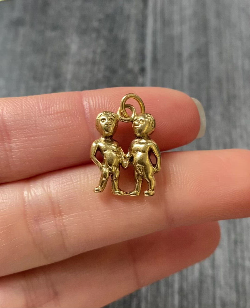 Vintage 18K Gold Gemini Charm, Heavy Three Dimensional Pendant