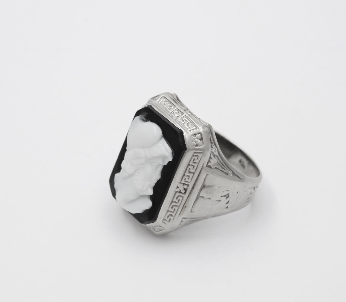 Art Deco 14K Gold Onyx Cameo Egyptian Revival Ring, Unisex
