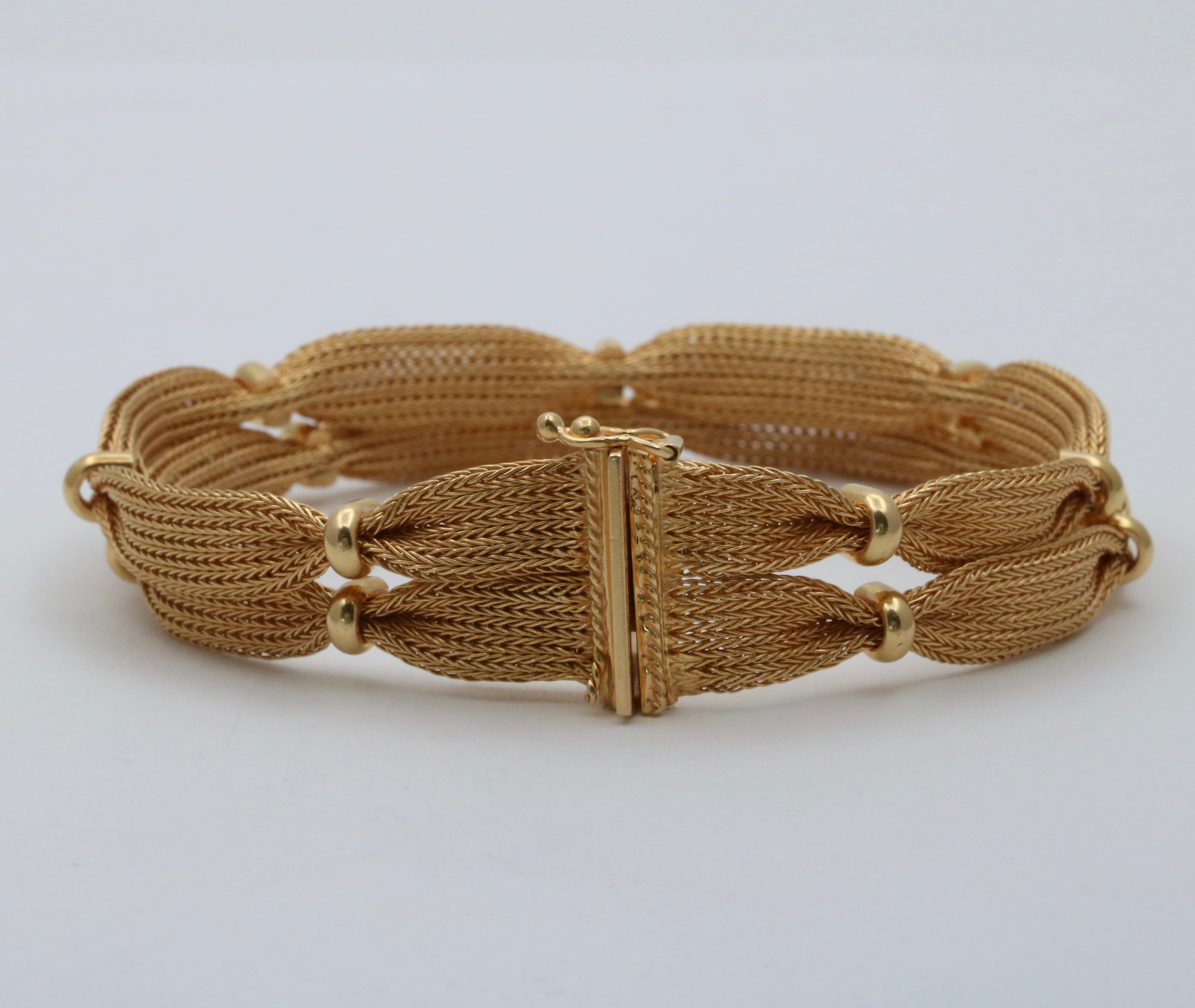 necklace and bracelet made of woven gold : Galerie Slavik