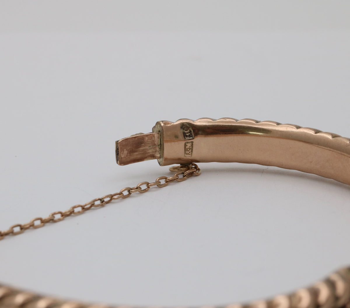 Vintage 9K Gold Plaited Pattern Bangle Bracelet