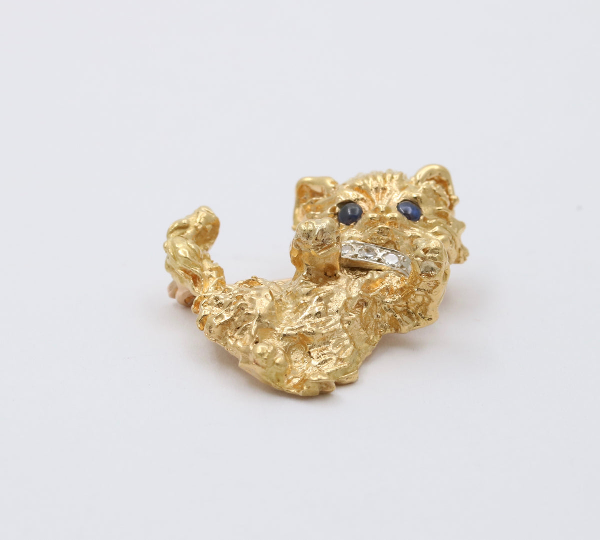 Vintage 18K Gold, Diamond, and Sapphire Standing Kitty Cat Brooch, Kitten Pin