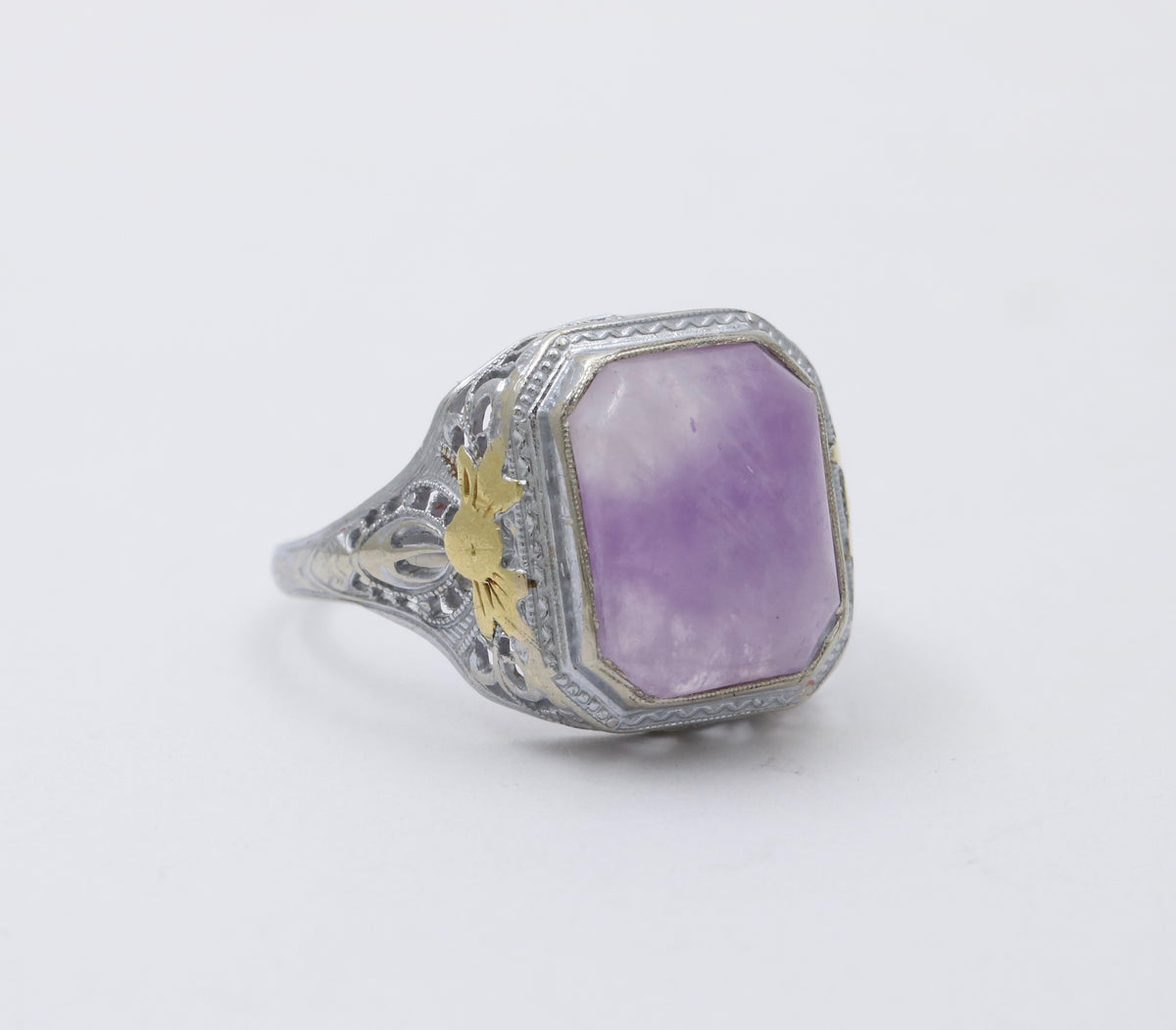 Art Deco Amethyst and 10K Gold Bow Motif and Filigree Ring, Antique Ring