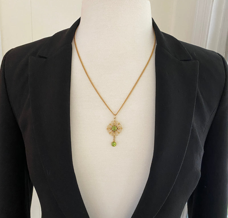 Victorian 15K Gold and Peridot Drop Clover Charm, Antique Pendant