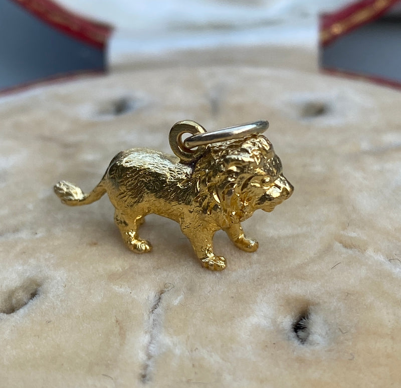 Vintage 18K Gold Dimensional Lion, Leo Charm