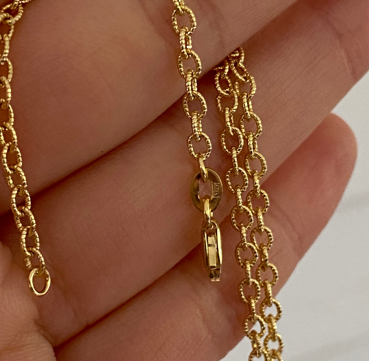 Textured Cable Link Chain in 14K Gold
