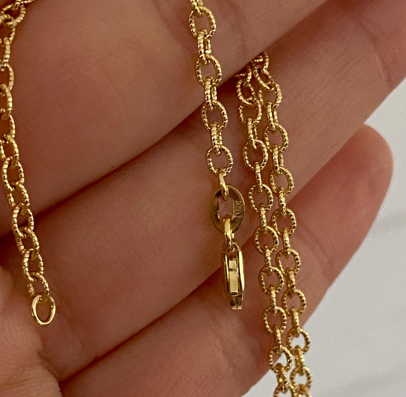 Textured Cable Link Chain in 14K Gold