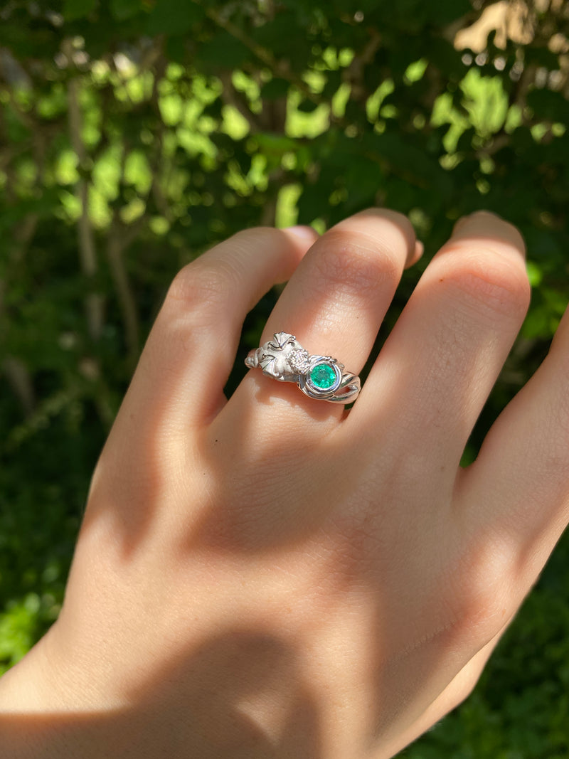 Carrera y Carrera Sweet Devil Emerald and 18K Gold Ring