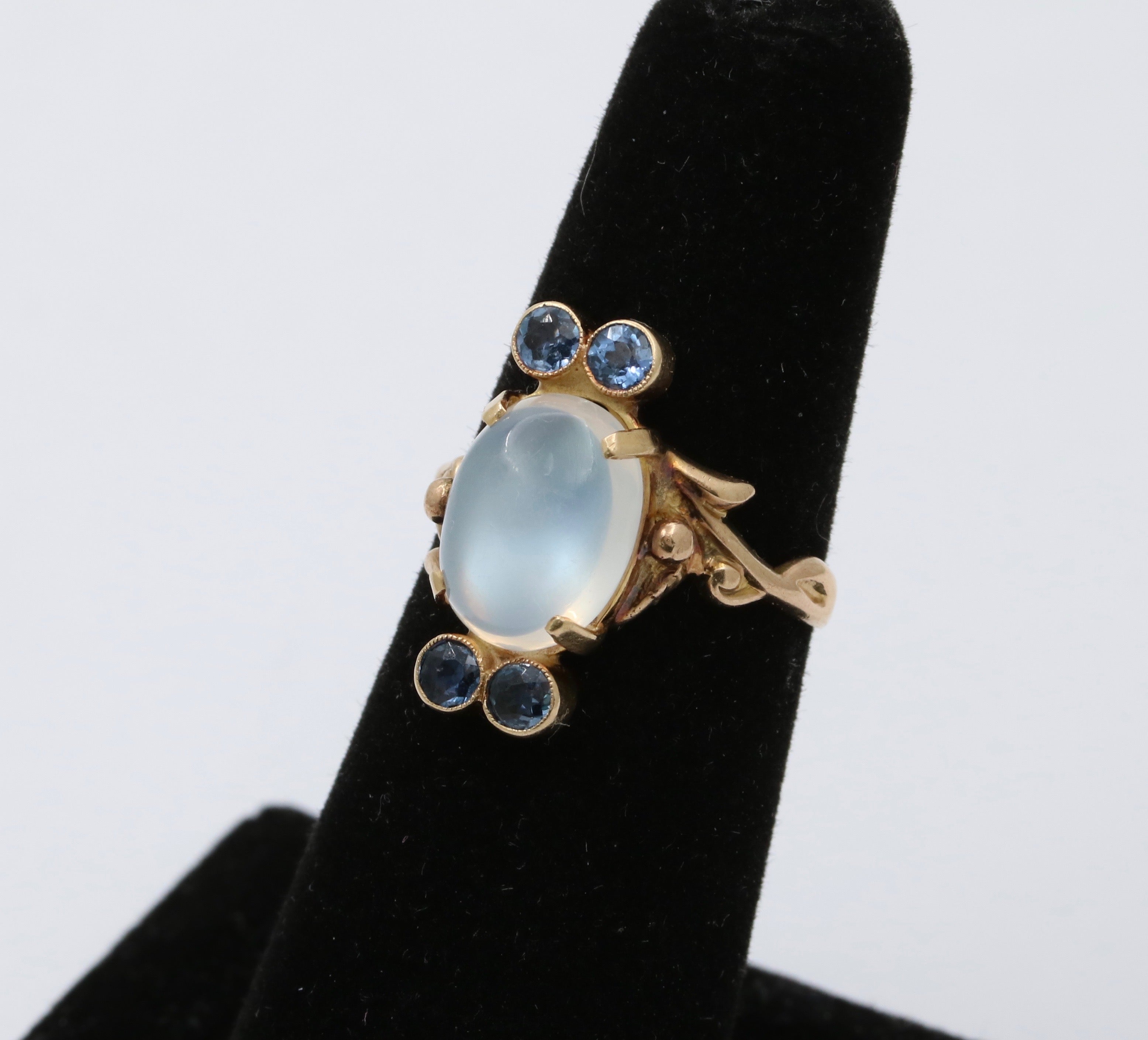 9ct gold moonstone best sale ring