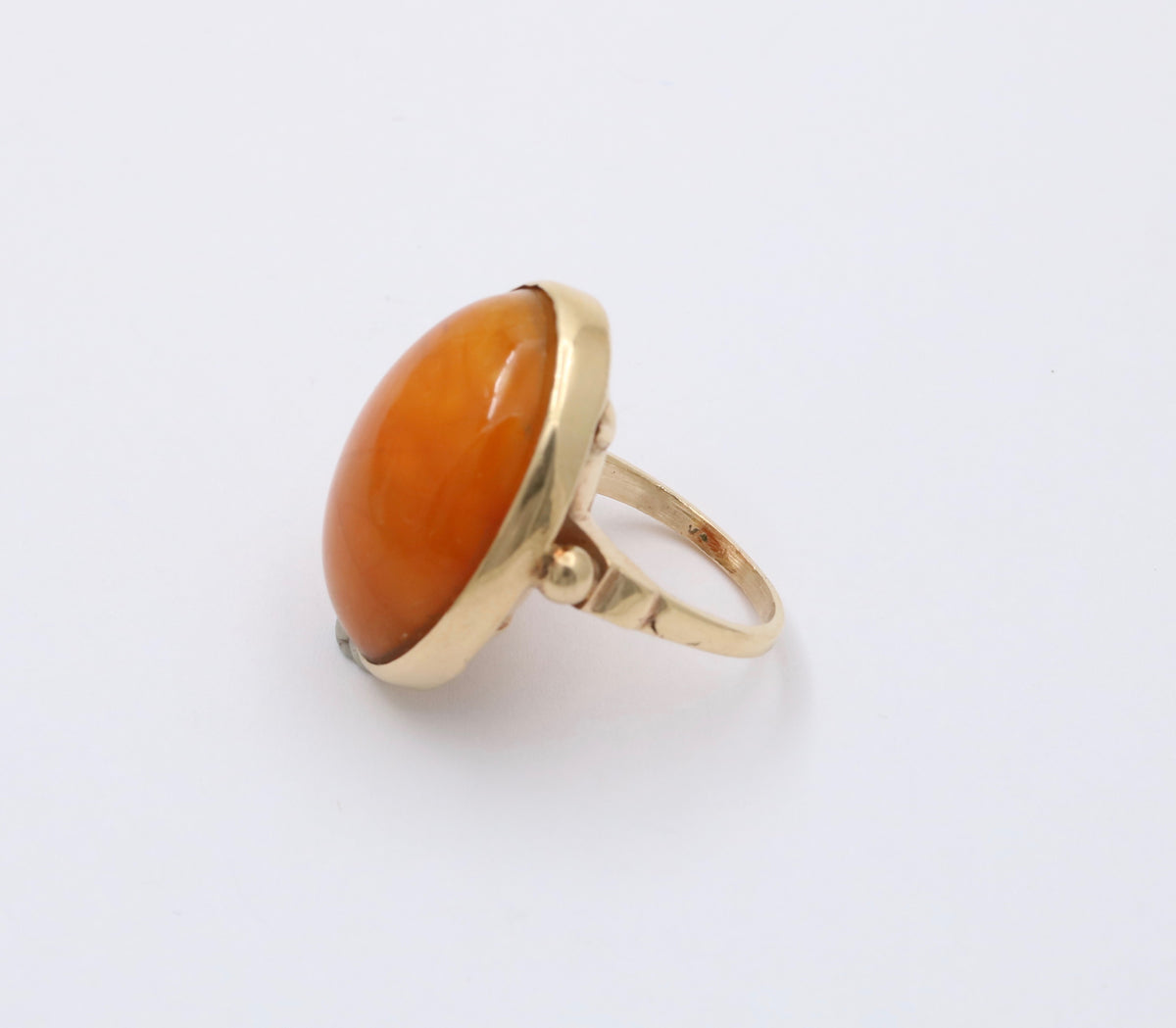 Art Deco Natural Amber and 14K Gold Solitaire Ring