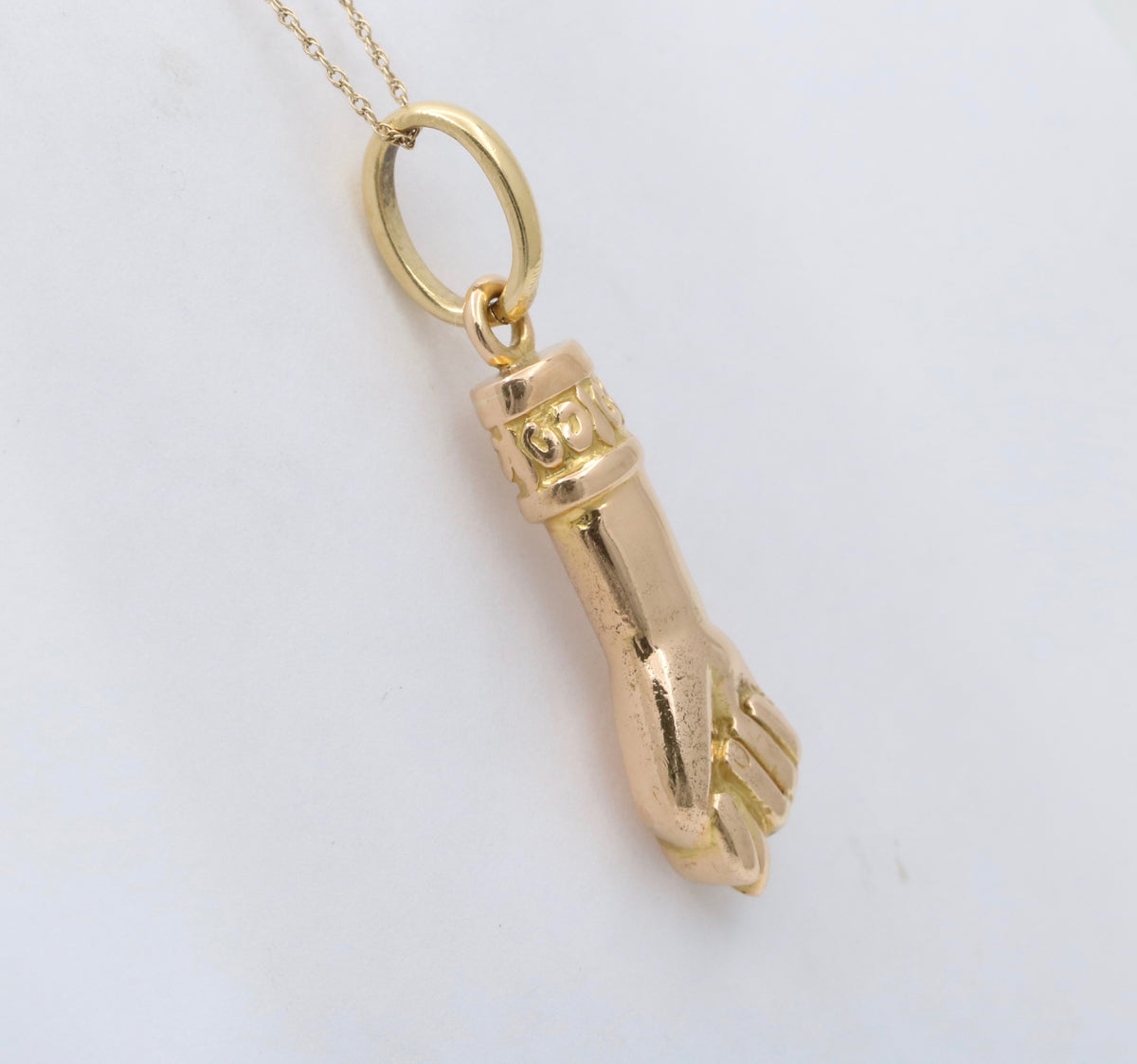 Large Vintage 18K Gold Figa Charm, 9.6 Grams Pendant – Alpha