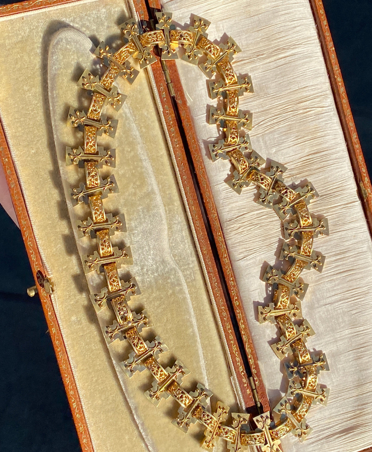 Victorian Etruscan Revival 16K Gold Collar, 18” Long Necklace