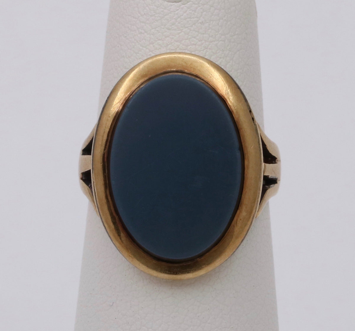 Vintage Sardonyx and 14K Gold Signet Ring