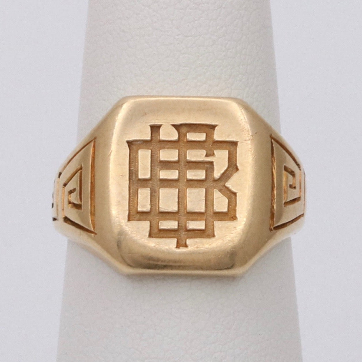 Monogram Engraved Gold Signet Ring, Statement Ring, Personalized Jewelry –  AMYO Jewelry