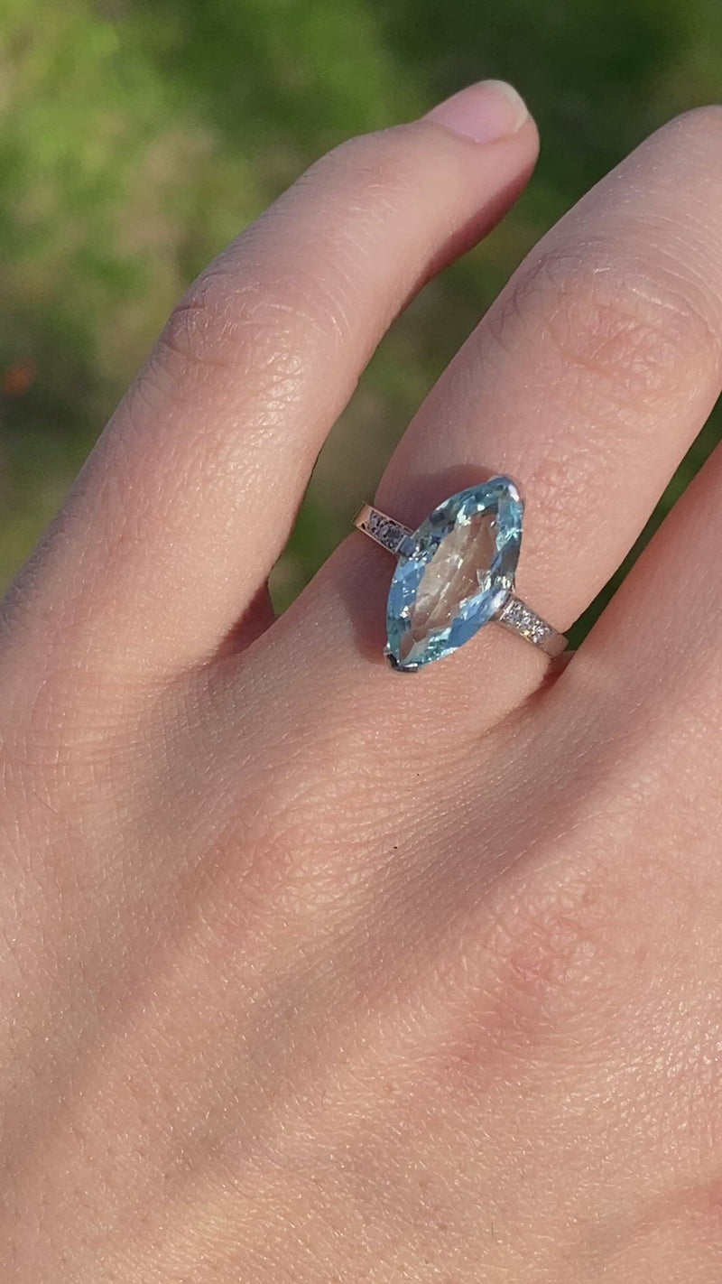 Art Deco 3 Carat Aquamarine and Diamond 18K Gold Ring, Alternative Engagement